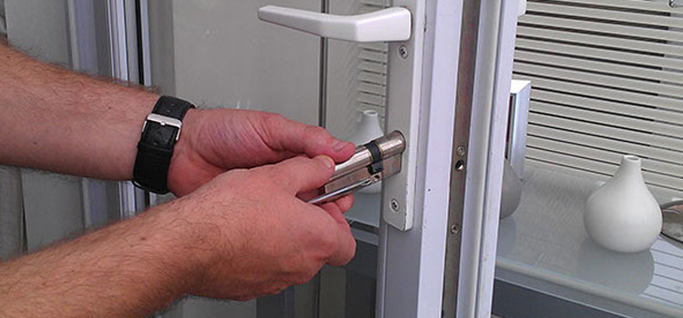 Commercial Door Lock Repair in Manhattan Beach